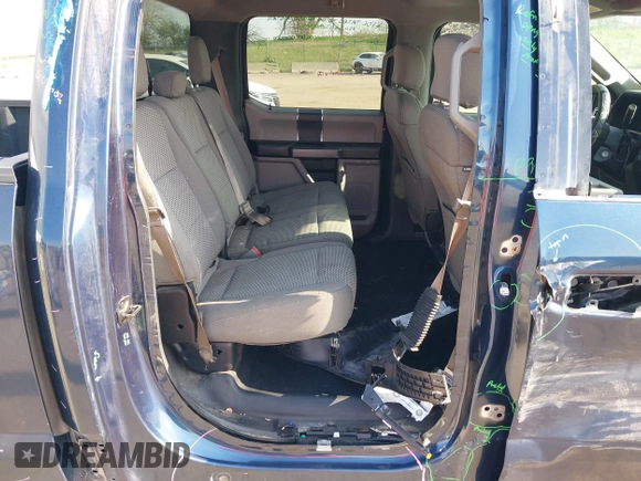 2016 Ford F-150 XLT z VIN 1FTEW1E85GFC44288, wystawiony jako IAAI lot #42080711 z przebiegiem 204 423 mil mil oraz . Historia ofert i sprzedaży dostępna na DreamBid. Obrazek 8.