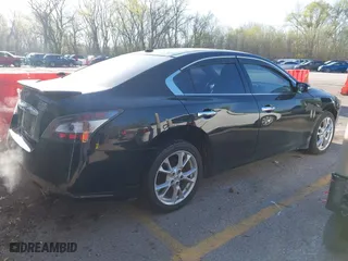 2013 Nissan Maxima 3.5 S with VIN 1N4AA5AP4DC815502, listed as a IAAI auction lot 41971700 with 199,258 mi miles. Bid and sale history available at carsss.com. Image 4.