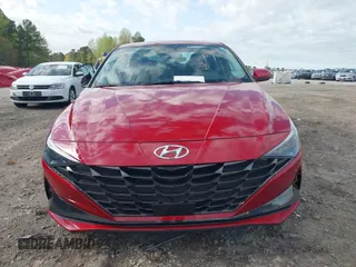 2022 Hyundai Elantra SEL z VIN KMHLN4AG3NU366905, wystawiony jako IAAI lot #41835787 z przebiegiem 15 555 mil mil oraz . Historia ofert i sprzedaży dostępna na DreamBid. Obrazek 13.