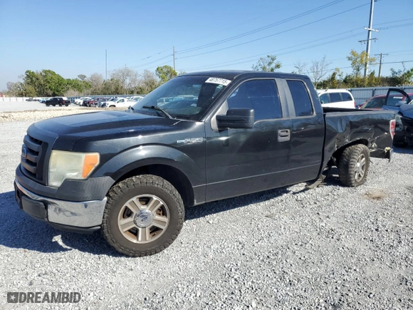 2014 Ford F-150 XL with VIN 1FTEX1CM2EFC09492, listed as a Copart auction lot 48757715 with 231,581 mi miles and Salvage Title. Bid and sale history available at carsss.com. Image 1.