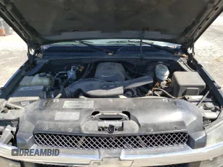 2003 Chevrolet Avalanche z VIN 3GNEK13T63G192527, wystawiony jako Copart lot #54837845 z przebiegiem 220 953 mil mil oraz Szkoda całkowita • Salvage title. Historia ofert i sprzedaży dostępna na DreamBid. Obrazek 11.