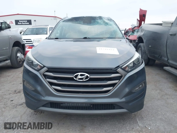 2016 Hyundai Tucson Sport with VIN KM8J33A26GU189300, listed as a IAAI auction lot 41372422 with 94,848 mi miles. Bid and sale history available at carsss.com. Image 11.
