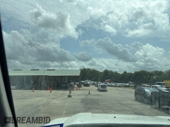 2012 Ford F-250 XL with VIN 1FT7W2BT4CEB38888, listed as a IAAI auction lot 42832837 with 144,447 mi miles and . Bid and sale history available at DreamBid. Image 2.