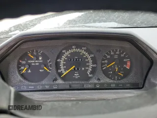 1992 Mercedes-Benz 300 with VIN WDBEA30E0NB570638, listed as a Copart auction lot 52357325 with 122,782 mi miles and Clean Title. Bid and sale history available at DreamBid. Image 9.
