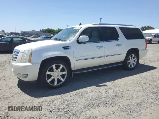 2008 Cadillac Escalade ESV z VIN 1GYFK66878R205031, wystawiony jako Copart lot #58301615 z przebiegiem 178 504 mil mil oraz Szkoda całkowita • Salvage title. Historia ofert i sprzedaży dostępna na DreamBid. Obrazek 1.