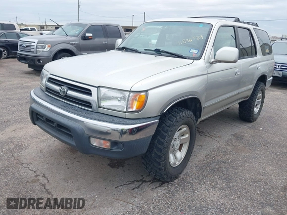 2000 Toyota 4Runner SR5 z VIN JT3HN86R1Y0301238, wystawiony jako IAAI lot #41896529 z przebiegiem 317 095 mil mil oraz . Historia ofert i sprzedaży dostępna na DreamBid. Obrazek 2.