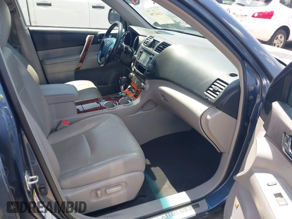 2013 Toyota Highlander Limited with VIN 5TDDK3EH7DS228933, listed as a IAAI auction lot 42442790 with 131,209 mi miles and . Bid and sale history available at DreamBid. Image 5.
