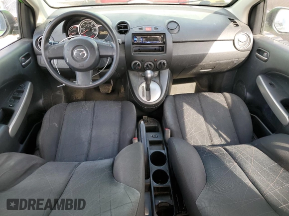 2011 Mazda 2 Touring z VIN JM1DE1HZ3B0124634, wystawiony jako Copart lot #48726255 z przebiegiem 152 071 mil mil oraz Szkoda całkowita • Salvage title. Historia ofert i sprzedaży dostępna na DreamBid. Obrazek 8.