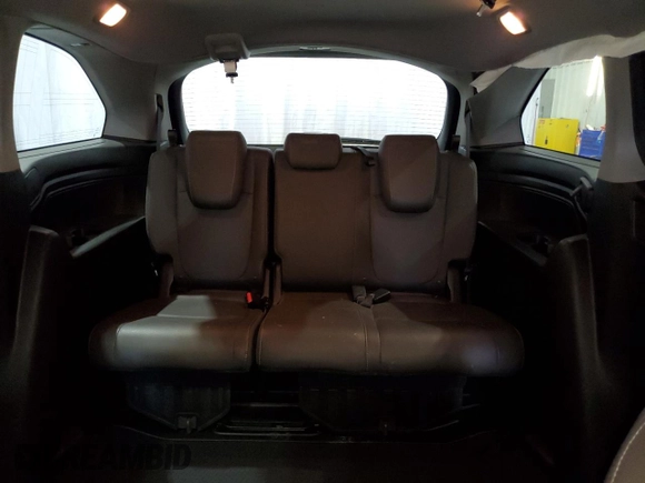 2022 Honda Odyssey EX-L z VIN 5FNRL6H71NB008541, wystawiony jako Copart lot #56850895 z przebiegiem 32 466 mil mil oraz Szkody całkowita. Historia ofert i sprzedaży dostępna na DreamBid. Obrazek 10.