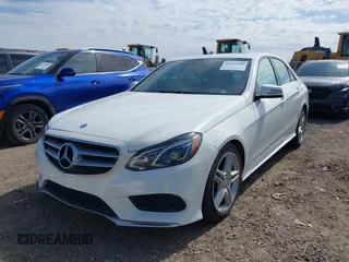 2014 Mercedes-Benz E-Class E 350 Sport with VIN WDDHF5KB6EA900342, listed as a IAAI auction lot 41697608 with 157,330 mi miles. Bid and sale history available at carsss.com. Image 17.