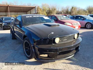 2008 Ford Mustang GT Deluxe with VIN 1ZVHT82H285149341, listed as a IAAI auction lot 41852432 with 183,816 mi miles and . Bid and sale history available at carsss.com. Image 1.