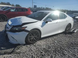 2021 Toyota Camry SE Nightshade with VIN 4T1G11AK0MU583844, listed as a Copart auction lot 45933445 with 66,547 mi miles and Salvage Title. Bid and sale history available at carsss.com. Image 1.