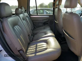 2004 Mercury Mountaineer z VIN 4M2ZU66K74UJ15419, wystawiony jako Copart lot #68126214 z przebiegiem 190 460 mil mil oraz Tytuł czysty. Historia ofert i sprzedaży dostępna na DreamBid. Obrazek 10.