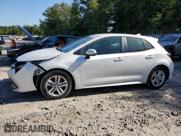 2022 Toyota Corolla Hatchback SE with VIN JTNB4MBE7N3177966, listed as a Copart auction lot 69684714 with 33,777 mi miles and Salvage Title. Bid and sale history available at carsss.com. Image 1.