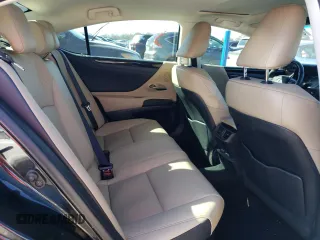 2021 Lexus ES with VIN 58ADA1C16MU012889, listed as a Copart auction lot 81812384 with 57,746 mi miles and Clean Title. Bid and sale history available at carsss.com. Image 11.