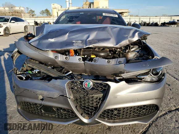 2020 Alfa Romeo Giulia Ti with VIN ZARFANBN2L7630245, listed as a Copart auction lot 84069784 with 0 mi miles and Salvage Title. Bid and sale history available at carsss.com. Image 5.