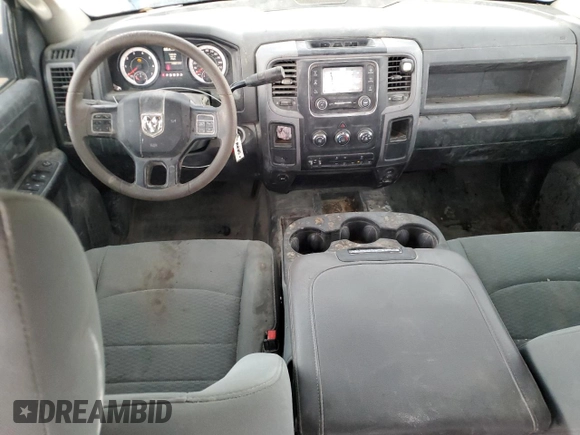 2018 Ram 2500 Tradesman z VIN 3C6UR5HJ0JG279228, wystawiony jako Copart lot #65447575 z przebiegiem 106 614 mil mil oraz Czysty tytuł • Clean title. Historia ofert i sprzedaży dostępna na DreamBid. Obrazek 8.
