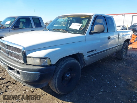 1999 Dodge 1500 z VIN 1B7HC13Z3XJ580696, wystawiony jako IAAI lot #41311605 z przebiegiem 244 120 mil mil oraz . Historia ofert i sprzedaży dostępna na DreamBid. Obrazek 17.