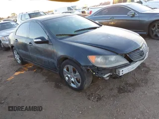 2007 Acura RL Tech Pkg with VIN JH4KB16647C003589, listed as a IAAI auction lot 41359524 with 161,011 mi miles. Bid and sale history available at carsss.com. Image 1.