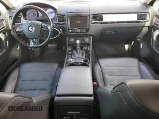 2017 Volkswagen Touareg Sport with VIN WVGEF7BP9HD004779, listed as a Copart auction lot 53530135 with 224,866 mi miles and Clean Title. Bid and sale history available at DreamBid. Image 8.