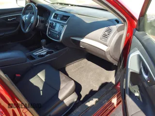 2017 Nissan Altima SV with VIN 1N4AL3AP9HC257487, listed as a IAAI auction lot 42049832 with 38,579 mi miles and . Bid and sale history available at DreamBid. Image 5.