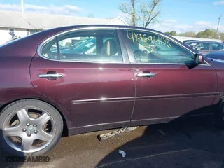 2002 Lexus ES 300 with VIN JTHBF30G525015040, listed as a IAAI auction lot 41969408 with 175,587 mi miles. Bid and sale history available at carsss.com. Image 13.