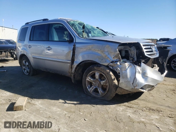 2014 Honda Pilot EX-L with VIN 5FNYF3H58EB022078, listed as a Copart auction lot 84712544 with 136,489 mi miles and Salvage Title. Bid and sale history available at carsss.com. Image 4.