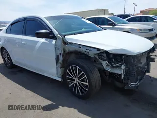 2016 Volkswagen Jetta Sport z VIN 3VWD17AJXGM394402, wystawiony jako IAAI lot #41896331 z przebiegiem 147 771 mil mil oraz . Historia ofert i sprzedaży dostępna na DreamBid. Obrazek 6.