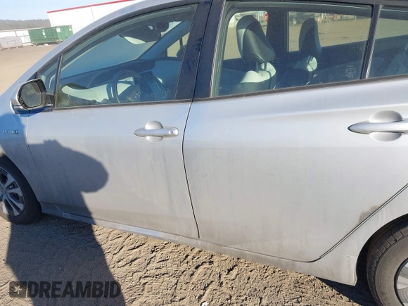 2020 Toyota Prius LE with VIN JTDL9RFU1L3018642, listed as a IAAI auction lot 41445840 with 41,090 mi miles and . Bid and sale history available at DreamBid. Image 15.