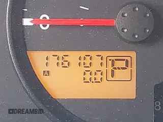2006 Nissan Frontier SE z VIN 1N6AD07W96C455744, wystawiony jako IAAI lot #41728920 z przebiegiem 176 107 mil mil oraz . Historia ofert i sprzedaży dostępna na DreamBid. Obrazek 15.