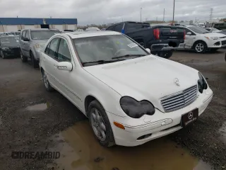 2003 Mercedes-Benz C 240 с VIN WDBRF81J83F372360, выставлен на аукционе Copart как лот 50892603 с пробегом 75 530 миль миль и Чистый • Clean title. История ставок и продаж доступна на DreamBid. Изображение 4.