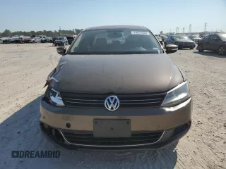 2013 Volkswagen Jetta TDI w/Premium with VIN 3VW3L7AJ0DM243361, listed as a Copart auction lot 76076604 with 226,137 mi miles and Salvage title. Bid and sale history available at DreamBid. Image 5.
