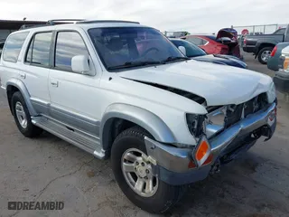 1997 Toyota 4Runner Limited with VIN JT3GN87R3V0048798, listed as a IAAI auction lot 41728187 with 152,252 mi miles. Bid and sale history available at carsss.com. Image 1.