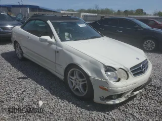2008 Mercedes-Benz CLK 550 with VIN WDBTK72F18T092049, listed as a Copart auction lot 51291385 with 150,453 mi miles and Salvage Title. Bid and sale history available at DreamBid. Image 4.