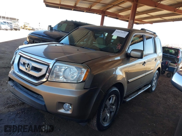 2011 Honda Pilot EX with VIN 5FNYF3H4XBB028225, listed as a IAAI auction lot 41873192 with 155,556 mi miles and . Bid and sale history available at carsss.com. Image 17.