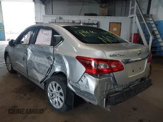 2019 Nissan Sentra SV z VIN 3N1AB7AP5KY453853, wystawiony jako IAAI lot #42187825 z przebiegiem 64 495 mil mil oraz . Historia ofert i sprzedaży dostępna na DreamBid. Obrazek 3.