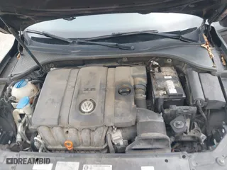 2013 Volkswagen Passat SE w/Sunroof with VIN 1VWBH7A31DC113637, listed as a IAAI auction lot 41854340 with 188,606 mi miles. Bid and sale history available at carsss.com. Image 10.