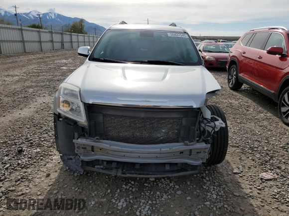 2017 GMC Terrain SLT z VIN 2GKFLUEK5H6320716, wystawiony jako Copart lot #55837545 z przebiegiem 141 978 mil mil oraz Szkoda całkowita • Salvage title. Historia ofert i sprzedaży dostępna na DreamBid. Obrazek 5.