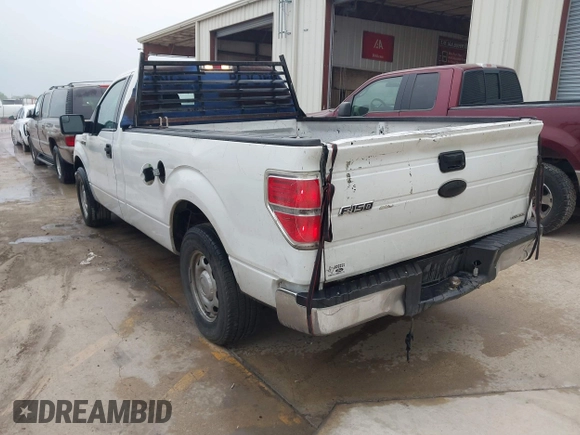 2012 Ford F-150 XL with VIN 1FTMF1CM0CKD89431, listed as a IAAI auction lot 41843682 with 217,032 mi miles. Bid and sale history available at carsss.com. Image 3.