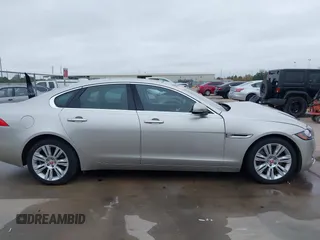 2017 Jaguar XF 35t Premium with VIN SAJBD4BV4HCY27802, listed as a IAAI auction lot 41076758 with 106,298 mi miles. Bid and sale history available at carsss.com. Image 13.