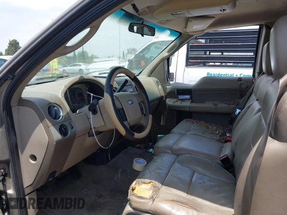 2005 Ford F-150 XLT с VIN 1FTPX125X5NB41628, выставлен на аукционе IAAI как лот 42550345 с пробегом 257 471 миль миль и . История ставок и продаж доступна на DreamBid. Изображение 5.