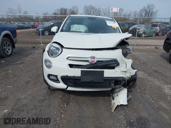 2016 FIAT 500X Lounge z VIN ZFBCFYDT0GP328541, wystawiony jako IAAI lot #42016388 z przebiegiem 134 806 mil mil oraz . Historia ofert i sprzedaży dostępna na DreamBid. Obrazek 12.