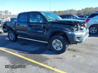 2015 Toyota Tacoma PreRunner z VIN 5TFJX4GN1FX041519, wystawiony jako IAAI lot #41417108 z przebiegiem 67 542 mil mil oraz . Historia ofert i sprzedaży dostępna na DreamBid. Obrazek 1.