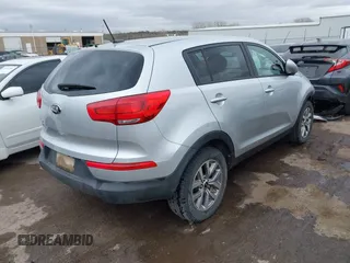 2015 Kia Sportage LX with VIN KNDPB3ACXF7727178, listed as a IAAI auction lot 41833374 with 189,297 mi miles and . Bid and sale history available at carsss.com. Image 4.