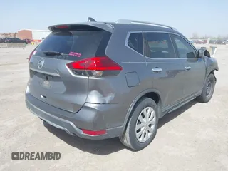 2017 Nissan Rogue SV z VIN KNMAT2MT2HP513636, wystawiony jako IAAI lot #41805560 z przebiegiem 145 783 mil mil oraz . Historia ofert i sprzedaży dostępna na DreamBid. Obrazek 4.
