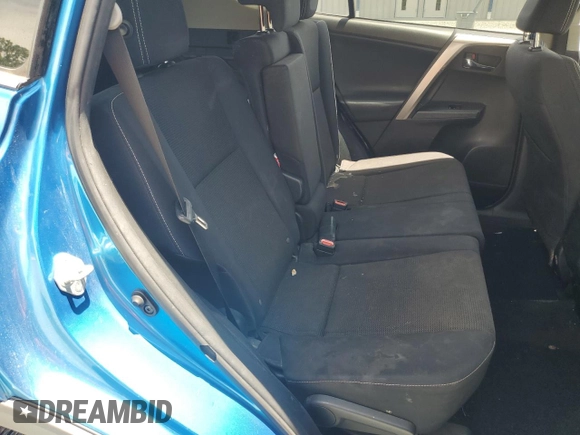 2018 Toyota RAV4 XLE с VIN JTMWFREV1JJ152768, выставлен на аукционе Copart как лот 58026675 с пробегом 145 666 миль миль и Списание • Salvage title. История ставок и продаж доступна на DreamBid. Изображение 10.