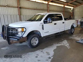2017 Ford F-250 Lariat z VIN 1FT7W2BT7HEE00958, wystawiony jako Copart lot #53901605 z przebiegiem 195 487 mil mil oraz Czysty tytuł • Clean title. Historia ofert i sprzedaży dostępna na DreamBid. Obrazek 1.