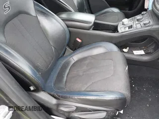 2015 Chrysler 200 S with VIN 1C3CCCBG6FN517903, listed as a IAAI auction lot 40412213 with 84,118 mi miles. Bid and sale history available at carsss.com. Image 5.