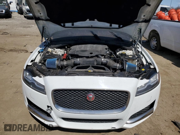 2017 Jaguar XF 35t Premium with VIN SAJBD4BVXHCY30154, listed as a Copart auction lot 53490035 with 95,207 mi miles and Clean Title. Bid and sale history available at carsss.com. Image 11.