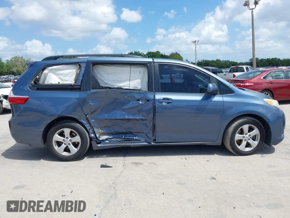 2015 Toyota Sienna LE AAS с VIN 5TDKK3DC9FS586034, выставлен на аукционе IAAI как лот 41955806 с пробегом 124 678 миль миль и . История ставок и продаж доступна на DreamBid. Изображение 13.